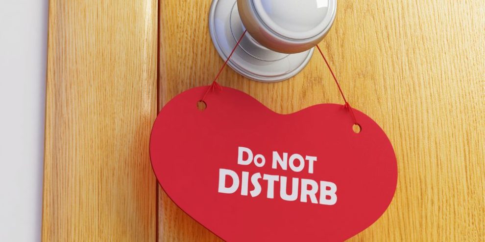 do not disturb sign on door