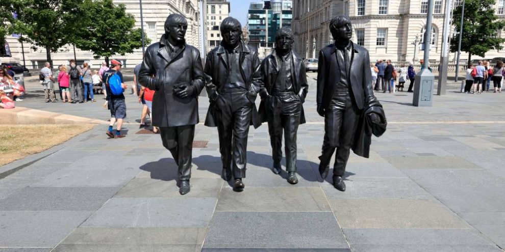 statue of the beatles