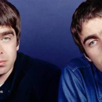 April 24: Oasis Top The Charts In The UK For The First Time